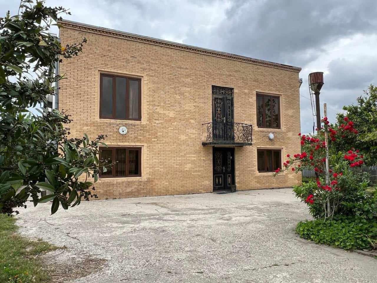 Hotel G I O Samtredia Exterior photo